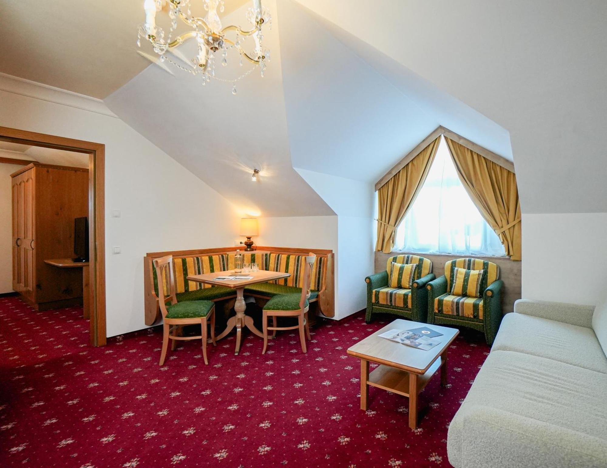 Oswald Hotel 4*